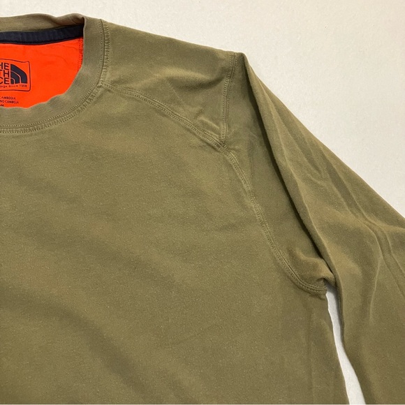 The North Face • Long Sleeve Top - Picture 5 of 12